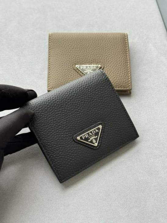 Picture of Prada Wallets _SKUfw197974416fw